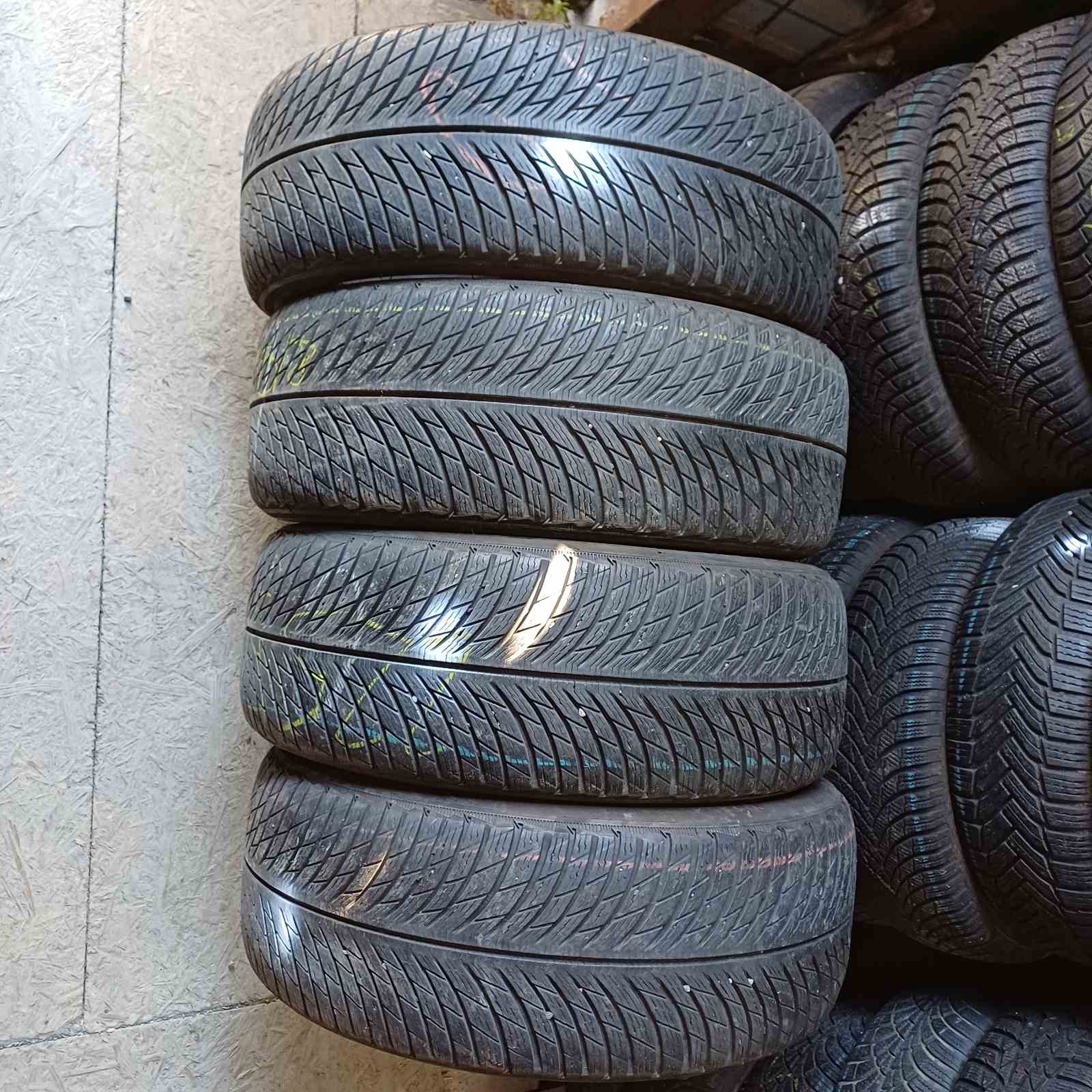 Michelin Pilot Alpin 5 225/50R18